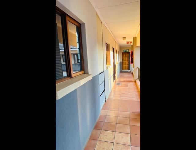 2 BEDROOM APARTMENT FOR SALE IN HESTEAPARK